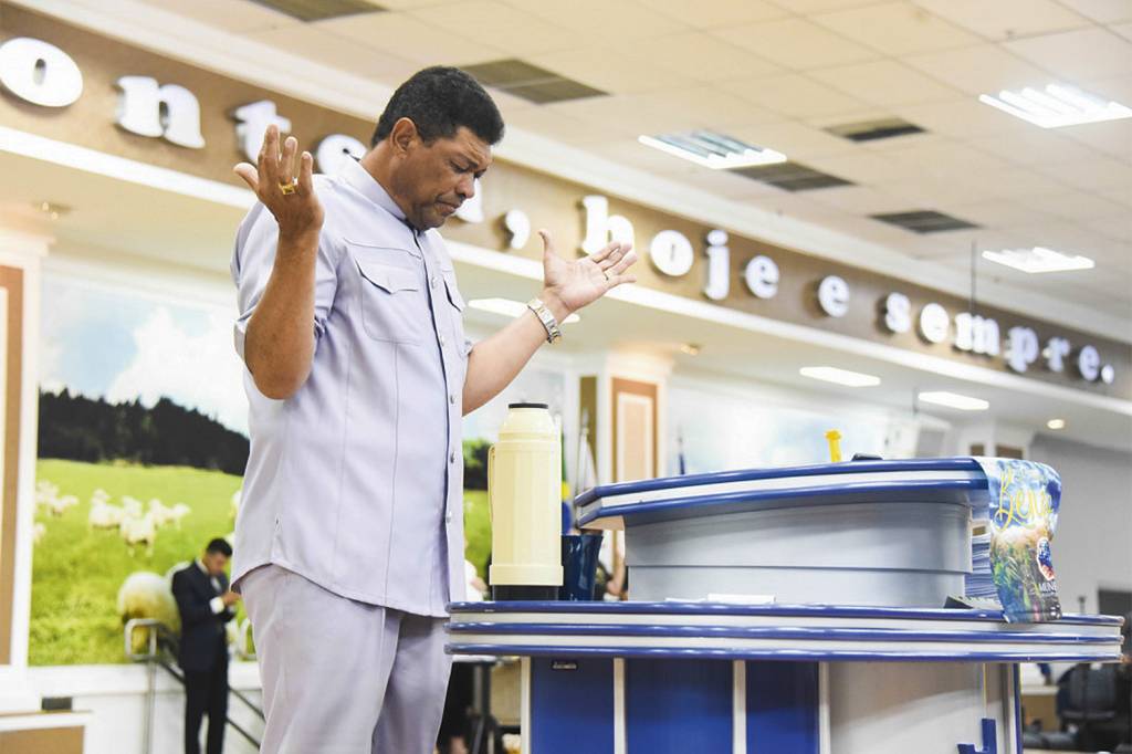 Derrocada do pastor Valdemiro se agrava e tem até penhora de dízimo