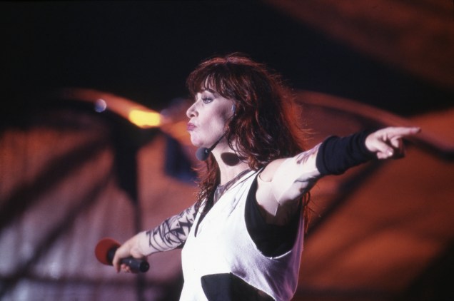 Rita Lee durante show no Hollywood Rock 1995, no Estádio do Pacaembu -