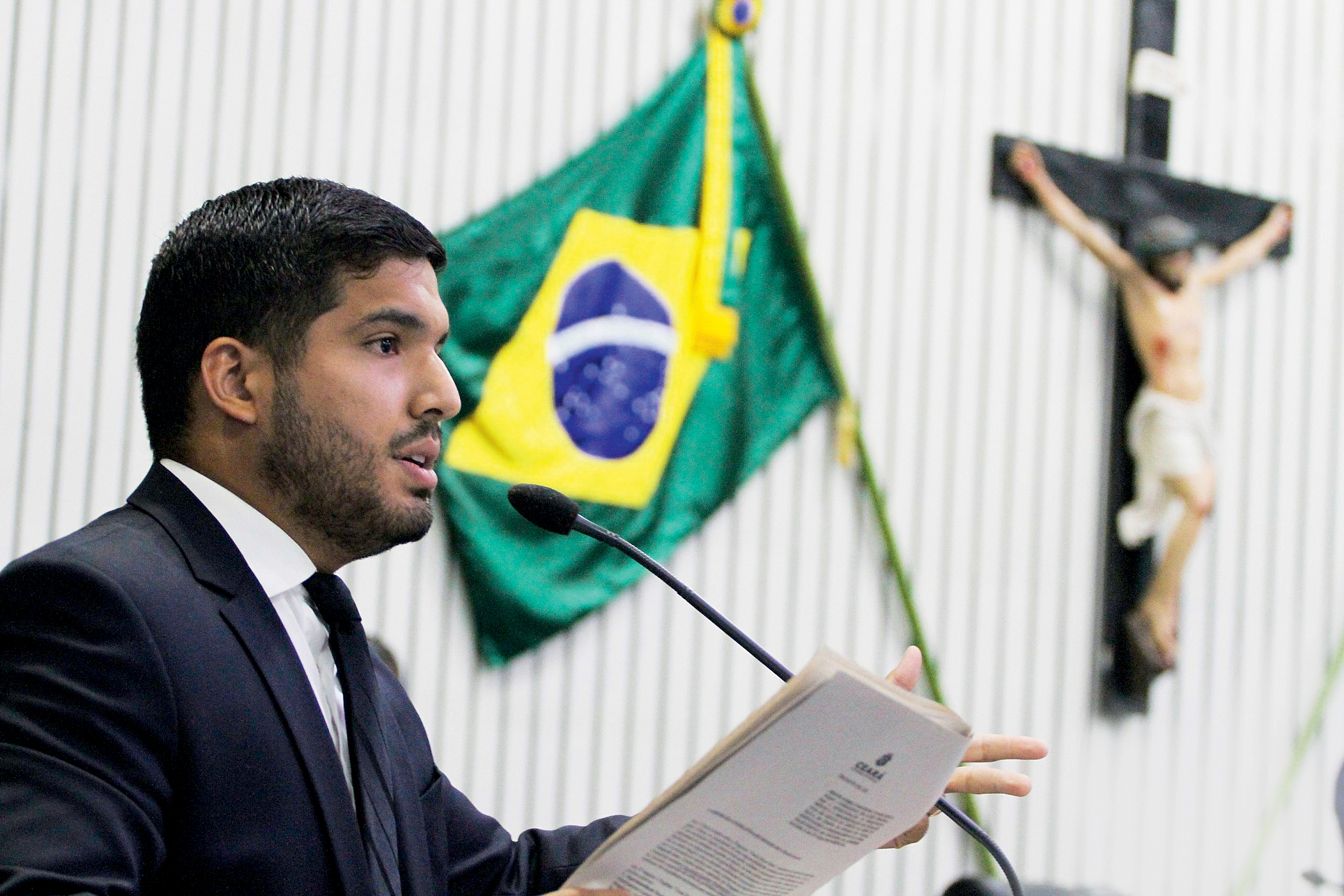 IRONIA - Fernandes: articulador de CPMI &eacute; investigado por apoio ao golpismo -