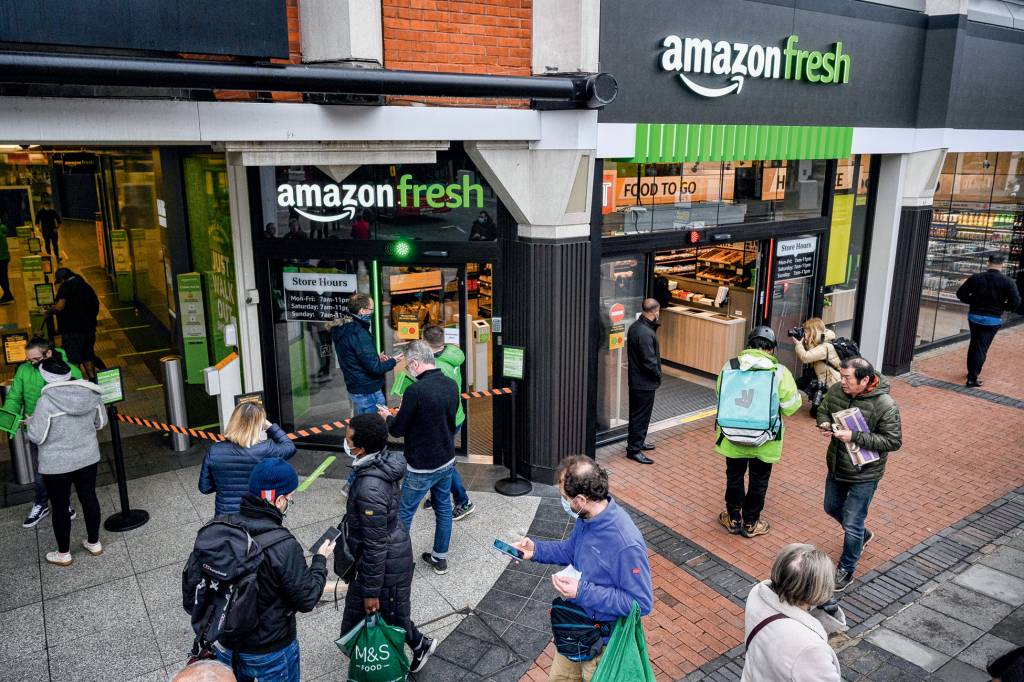 AMAZON FRESH - Supermercado em Londres: é difícil sobreviver em um ramo com alta competição e rivais históricos -