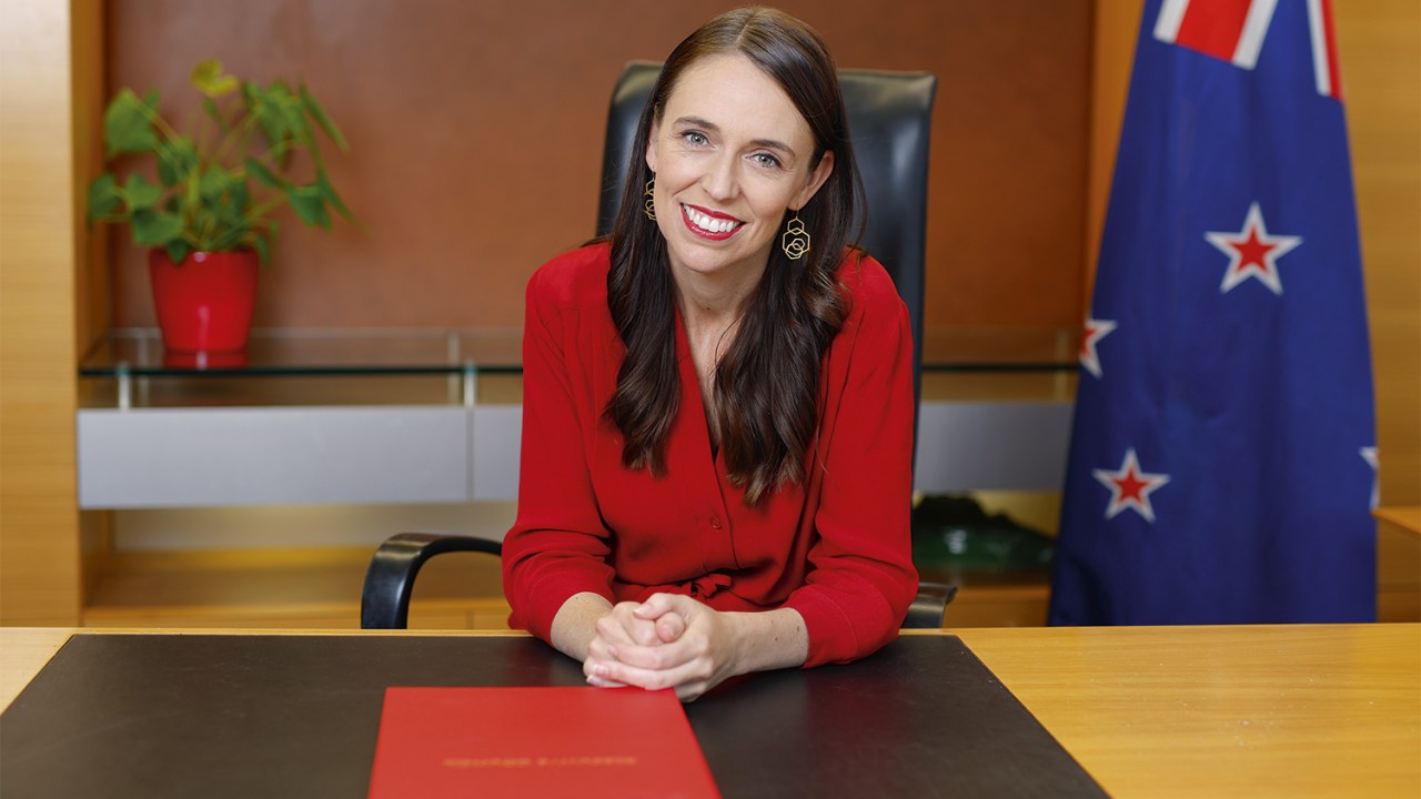 Jacinda Ardern, 42 anos, ao anunciar sua renúncia ao posto de primeira-ministra da Nova Zelândia, em 19 de janeiro -