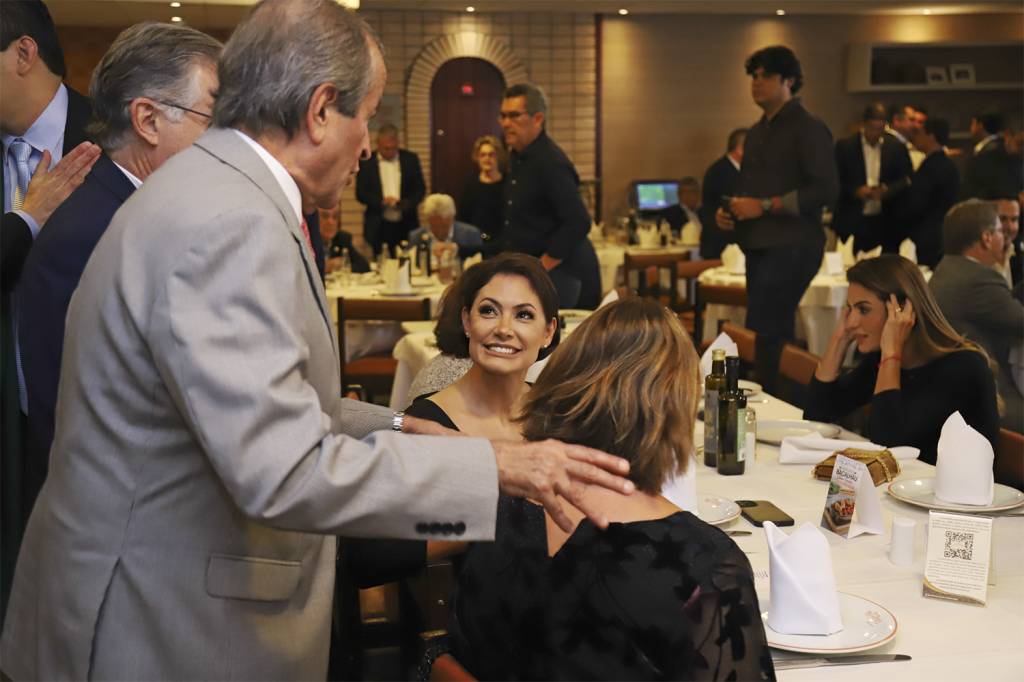 CORTEJADA - Michelle: a ex-primeira-dama foi estrela de jantar do PL em Brasília -