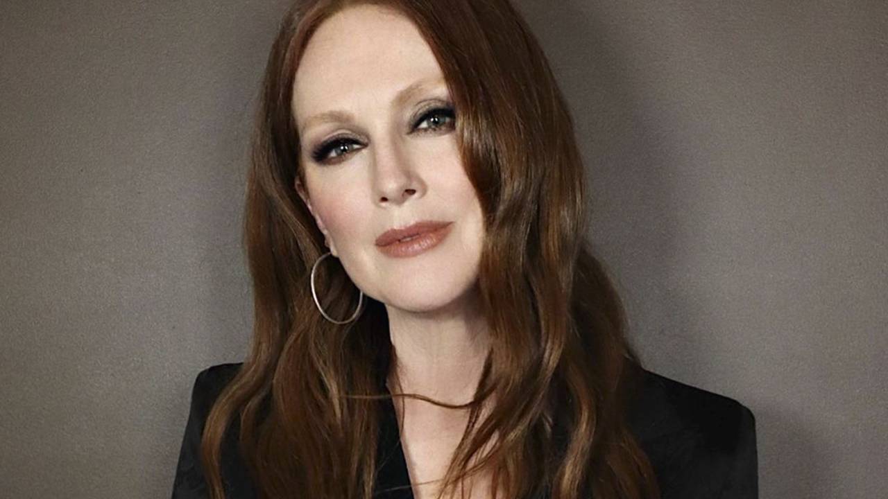 DESCONFIANÇA - Julianne: nem a fama a impediu de cair na lábia de um impostor -