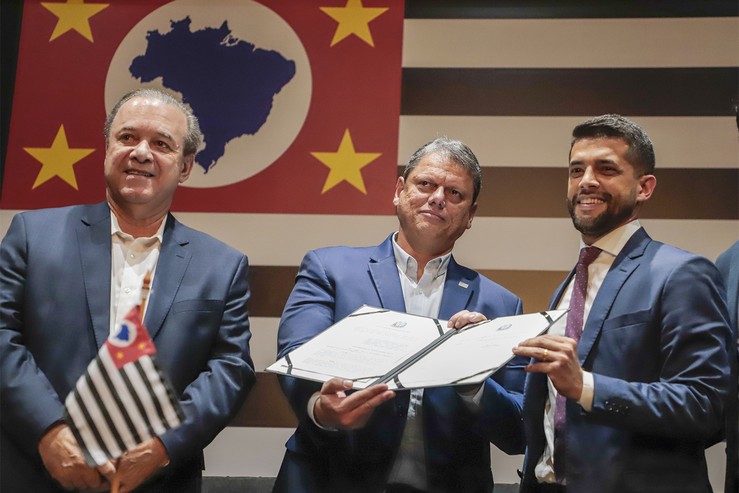 MARCO - Governador Tarcísio de Freitas sanciona lei: inspirado pelo sobrinho -