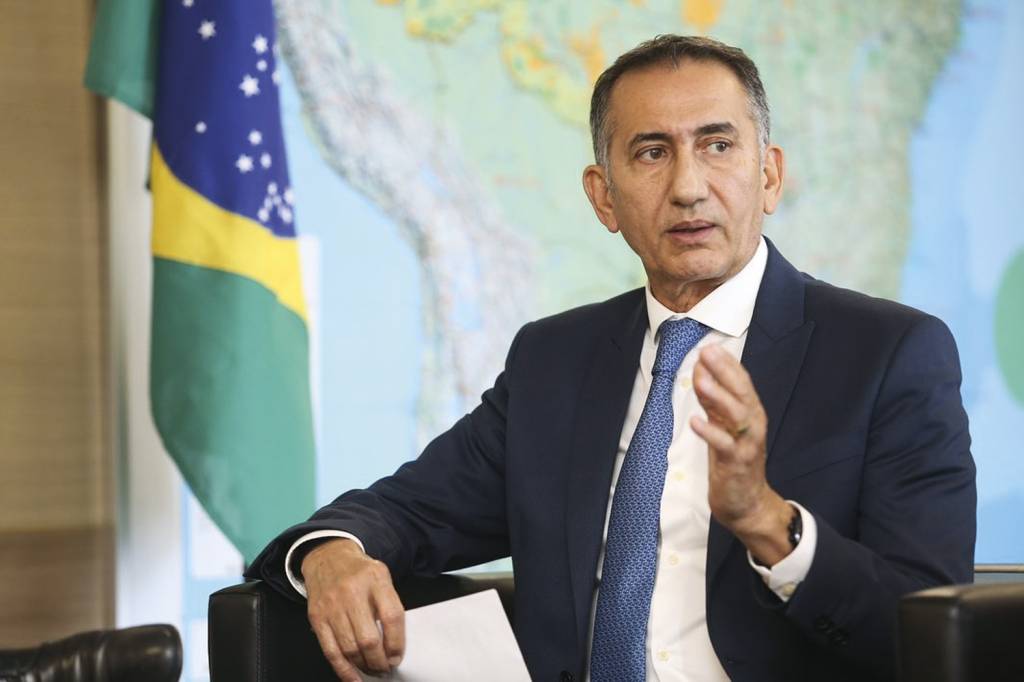 WALDEZ-GOES-FACEBOOK-2023-1-b.jpg PARCERIA - O ministro Waldez Góes: verbas acertadas pelo padrinho político -
