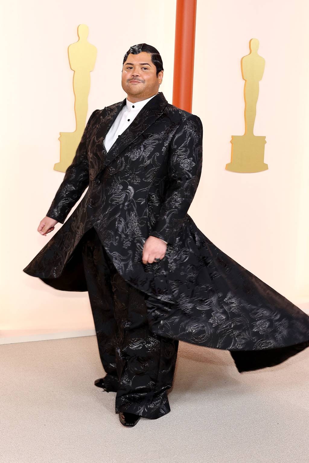 HOLLYWOOD, CALIFORNIA - MARCH 12: Harvey Guillen attends the 95th Annual Academy Awards on March 12, 2023 in Hollywood, California. Arturo Holmes/Getty Images /AFP (Photo by Arturo Holmes / GETTY IMAGES NORTH AMERICA / Getty Images via AFP)