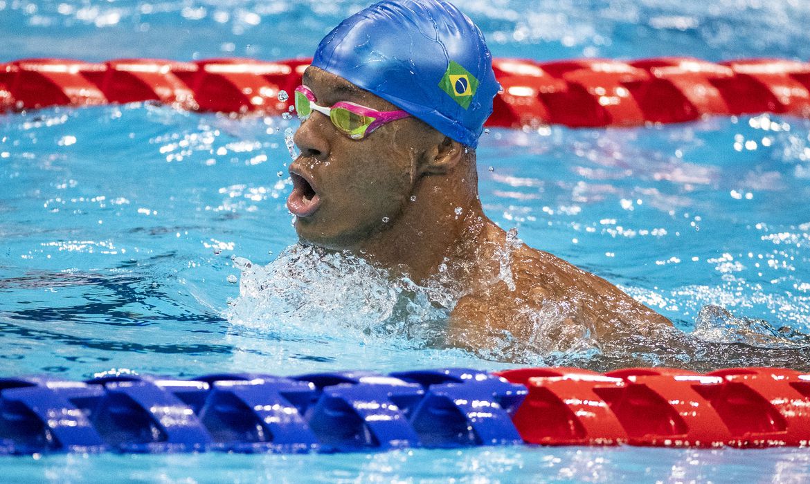 O nadador Gabriel Araújo -