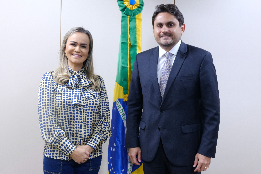 A ministra do Turismo, Daniela Carneiro, e o ministro das Comunicações, Juscelino Filho