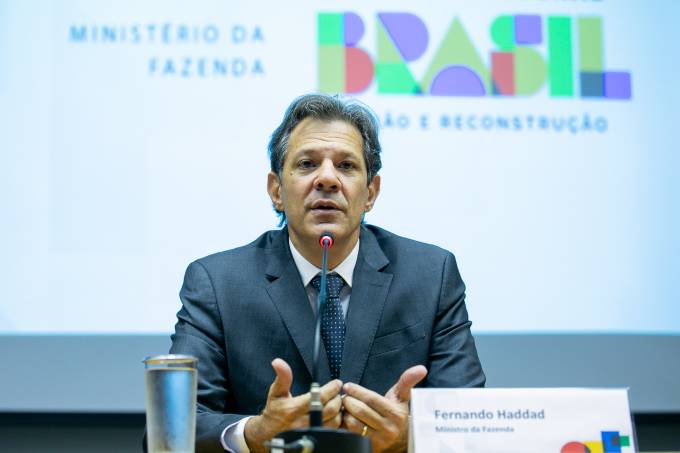 Como a bolsa brasileira se descola de estresse no mercado internacional