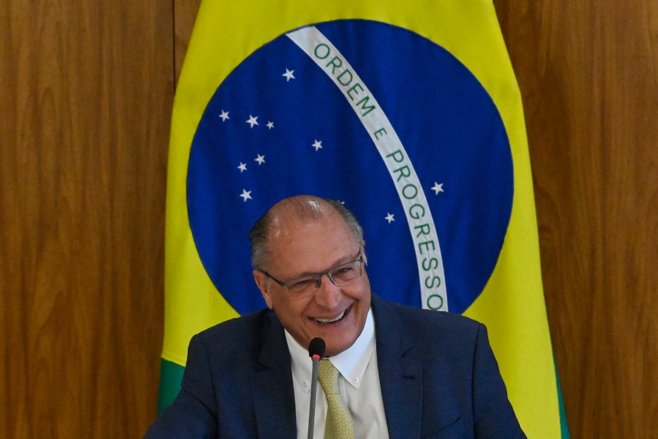 Alckmin diz que governo irá promover neoindustrialização no país