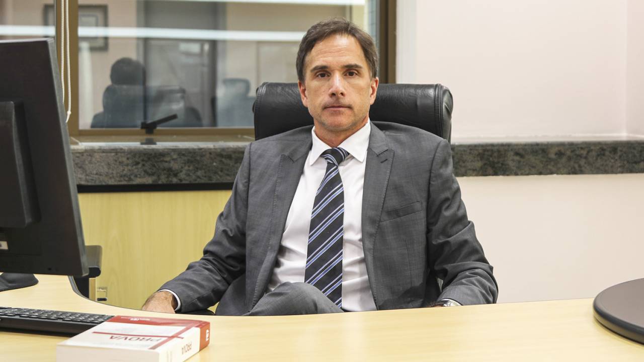 EPÍLOGO - Eduardo Appio, o “LUL22”: o responsável pelos processos que ainda existem é um crítico da operação