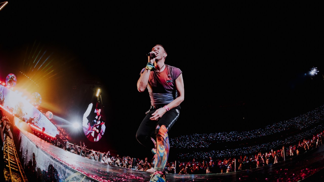Chris Martin, do Coldplay, durante o show da banda no estádio do Morumbi, em 10/03/2022 -