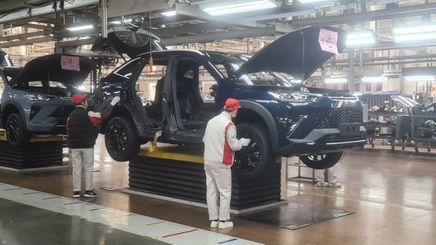 POTÊNCIA - Fábrica de veículos elétricos e híbridos da GWM, em Baoding:  China atingiu fronteira tecnologia dez anos antes do previsto