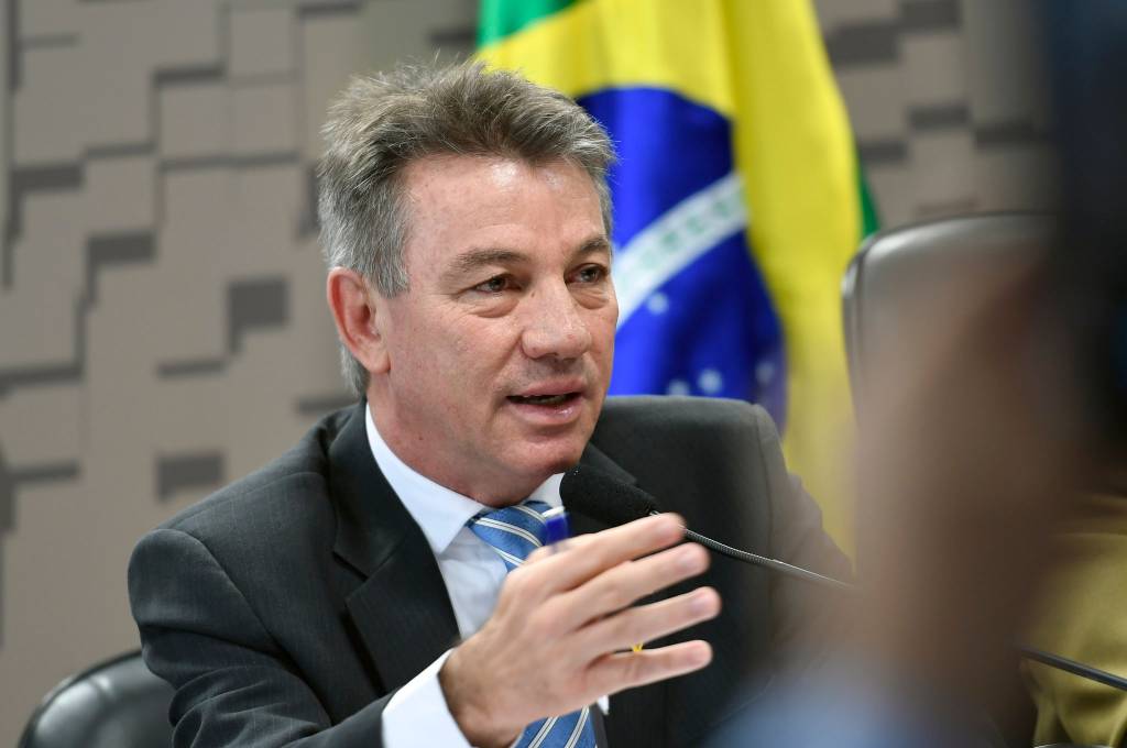 TSE desenterra processo e pode cassar governador e vice de Roraima