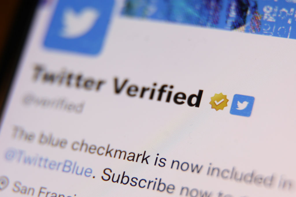 Selo de verificação ficará restrito aos assinantes do modelo pago do Twitter -