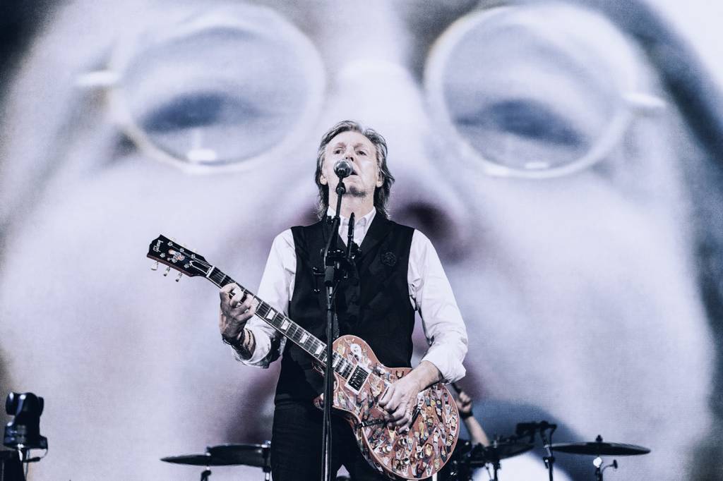 BEATLES - McCartney no dueto com Lennon: voz restaurada em alta fidelidade