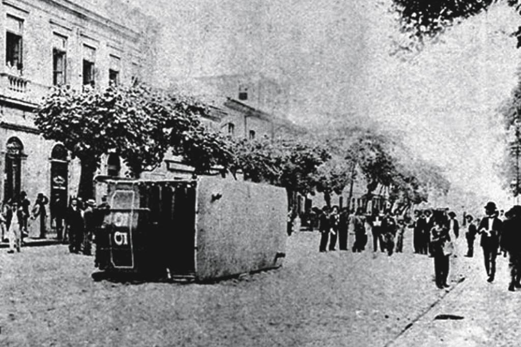 TURBA RAIVOSA - Protestos no Rio, em 1904: atos violentos contra a ciência