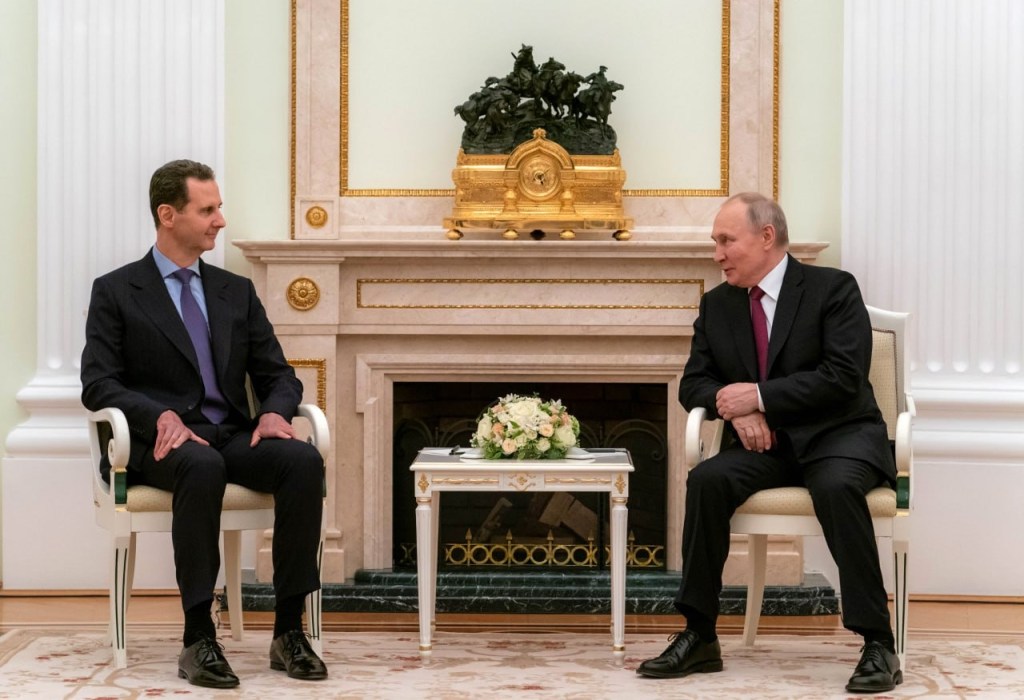 Presidente russo, Vladimir Putin, e líder sírio, Bashar Assad, durante a reunião no Kremlin
