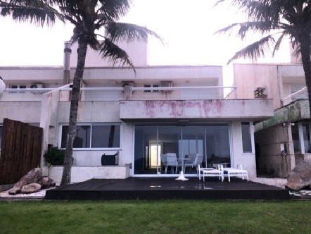 A casa onde o doleiro Alberto Youssef foi preso em Itapoá (SC)