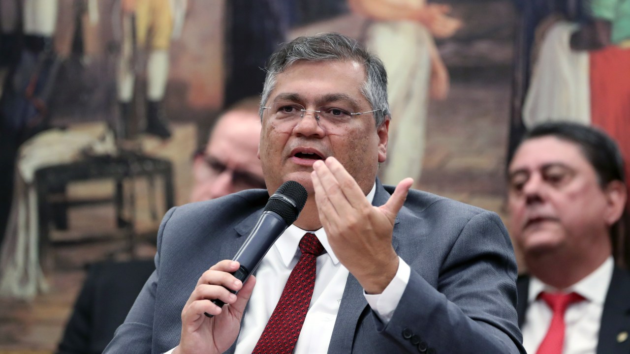 O ministro da Justiça e Segurança Pública, Flávio Dino, participa de audiência na CCJ da Câmara dos Deputados