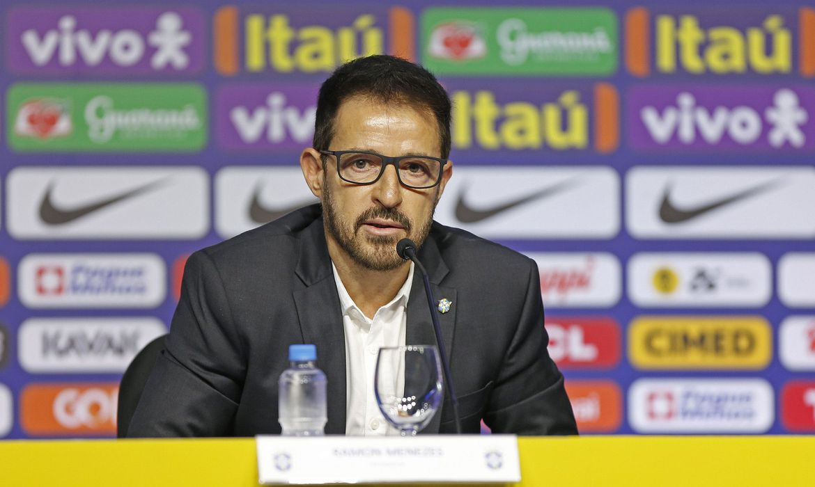 Ramon Menezes, técnico interino da seleção brasileira de futebol masculino
