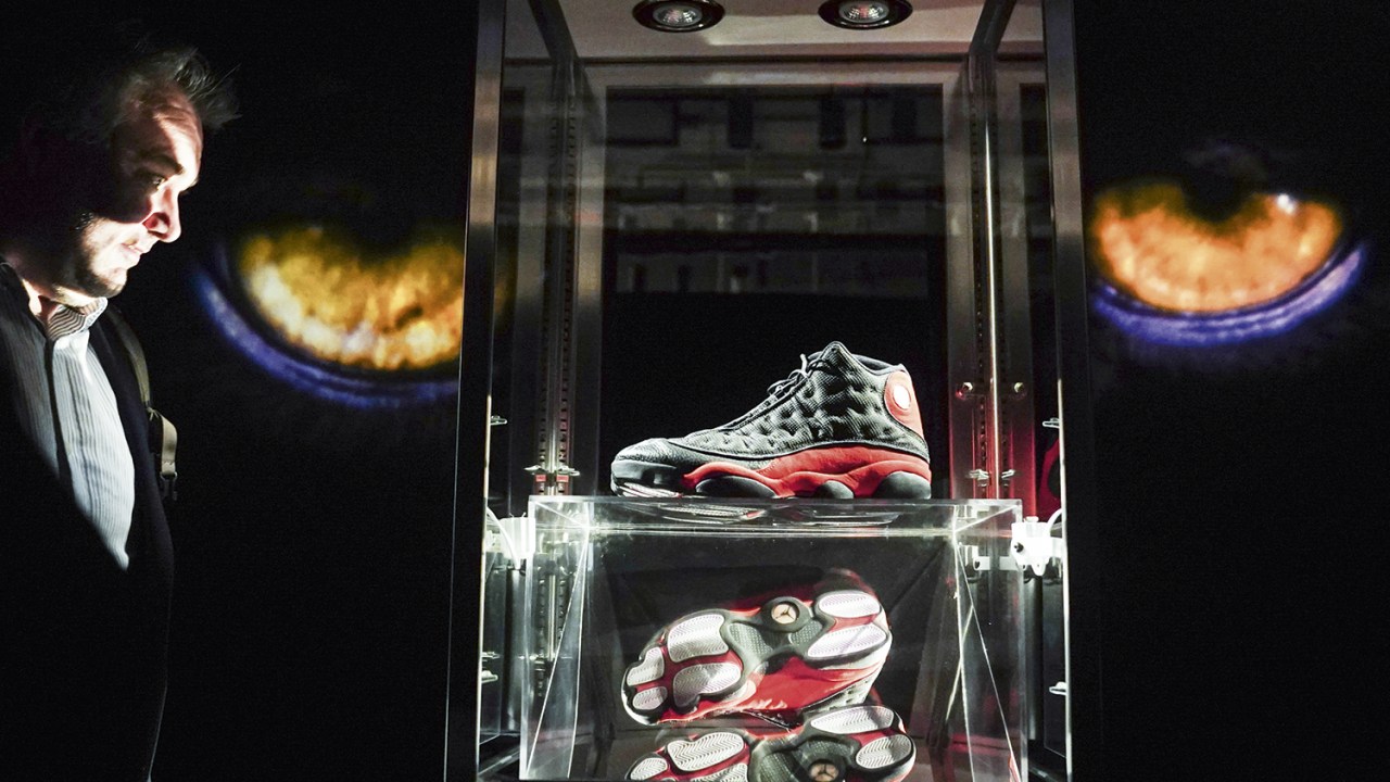 RECORDE - O Air Jordan 13 que o astro do basquete usou na temporada de 1998: leiloado por 2,2 milhões de dólares