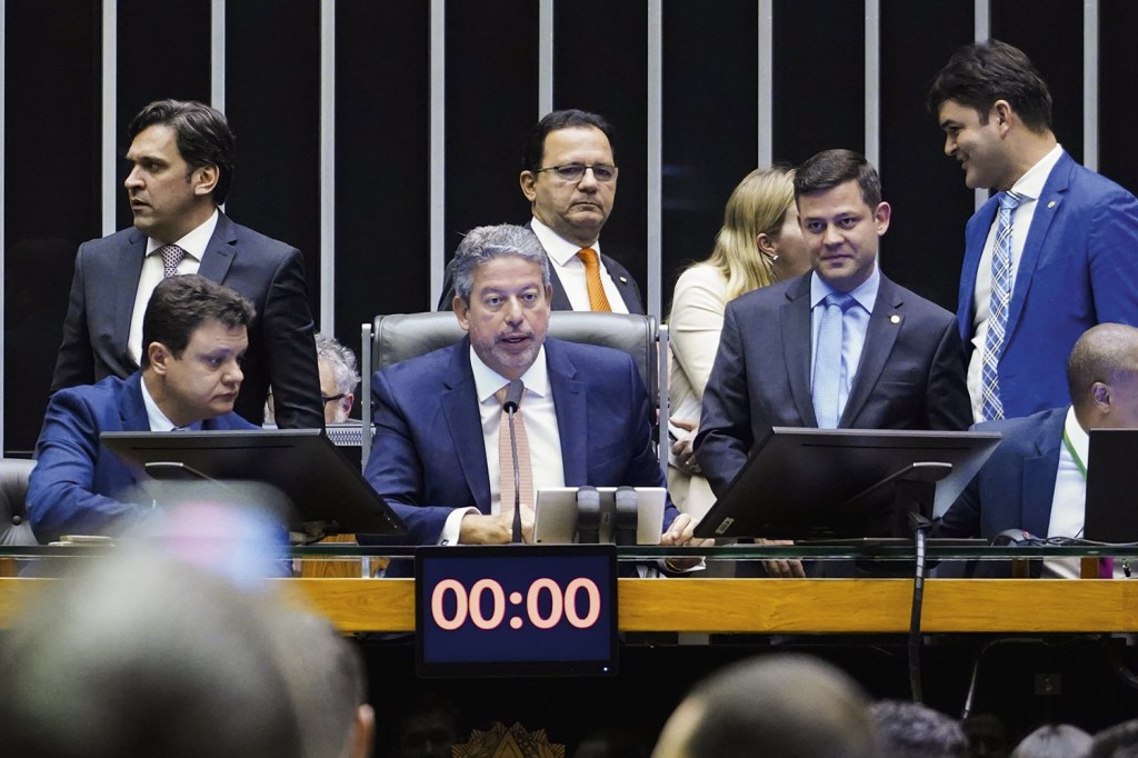 CASO ENCERRADO - Arthur Lira: a Procuradoria-Geral voltou atrás na denúncia feita contra o presidente da Câmara