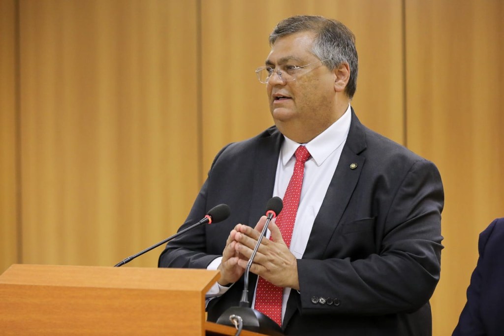 O ministro da Justiça e Segurança Pública, Flávio Dino, durante anúncio de medidas direcionadas às empresas de internet