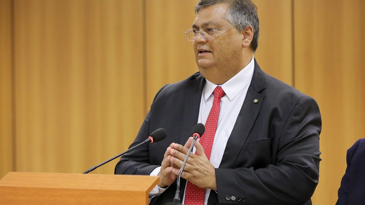O ministro da Justiça e Segurança Pública, Flávio Dino, durante anúncio de medidas direcionadas às empresas de internet