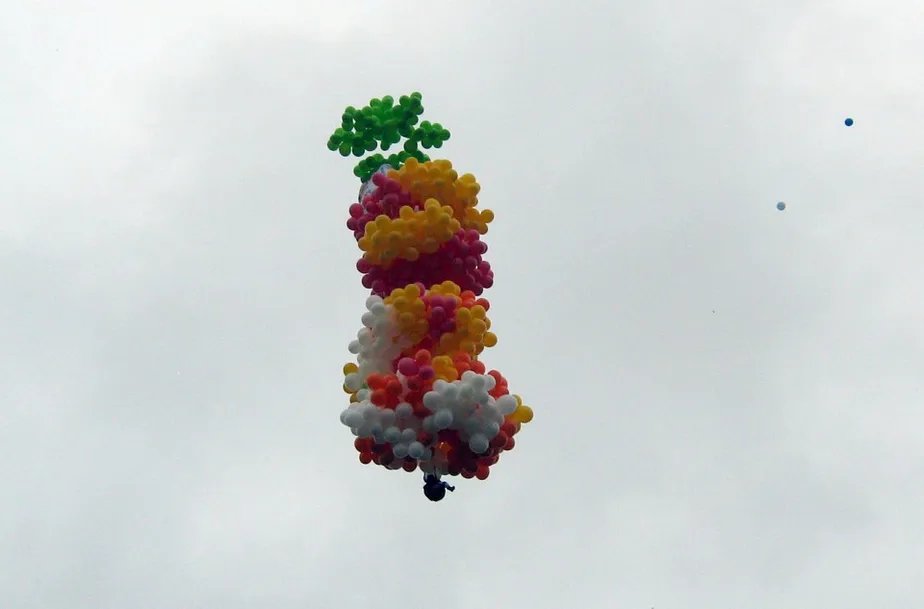 Voo malsucedido de 'padre do balão' completa 20 anos