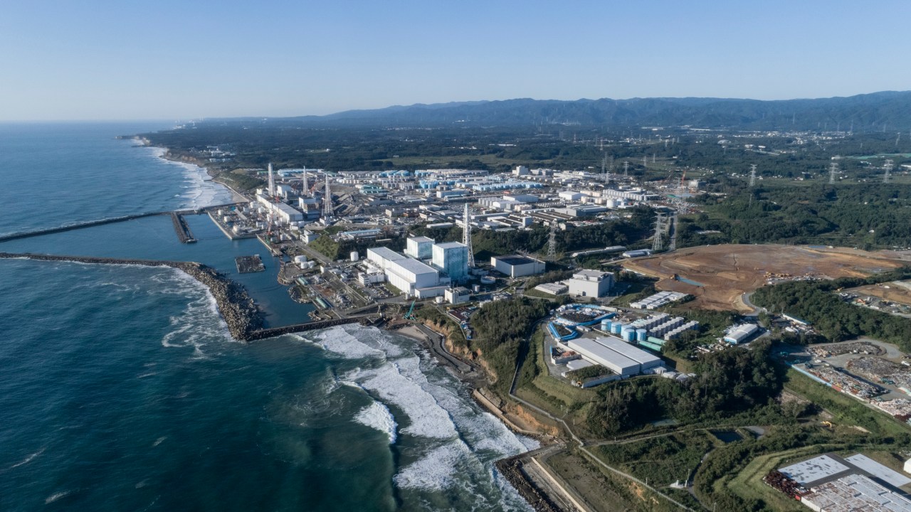 Foto aérea da usina nuclear de Fukushima -