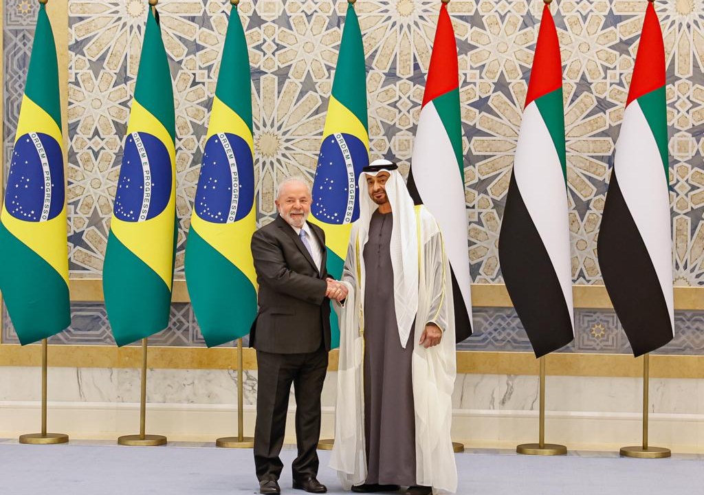 Lula se reúne com Mohammed bin Zayed al Nahyan, presidente dos Emirados Árabes