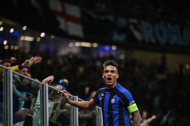 Inter Milan's Argentinian forward Lautaro Martinez celebrates after opening the scoring during the UEFA Champions League semi-final second leg football match between Inter Milan and AC Milan on May 16, 2023 at tyhe Giuseppe-Meazza (San Siro) stadium in Milan. (Photo by GABRIEL BOUYS / AFP)