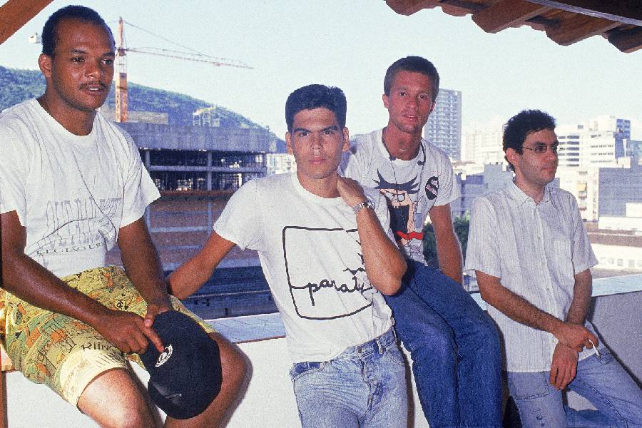 A ação jurídica da Legião Urbana contra a recriação da voz de Renato Russo