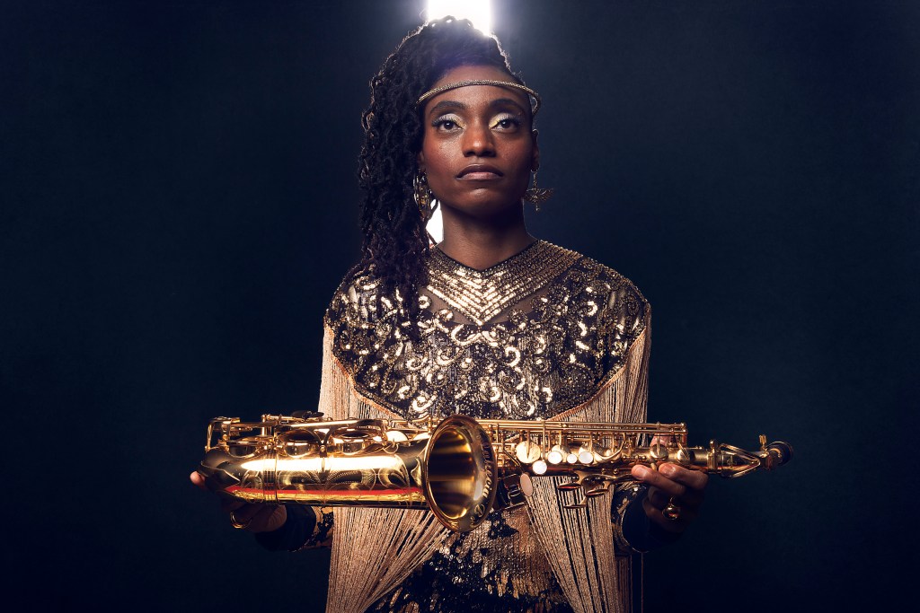 A saxofonista Lakecia Benjamin