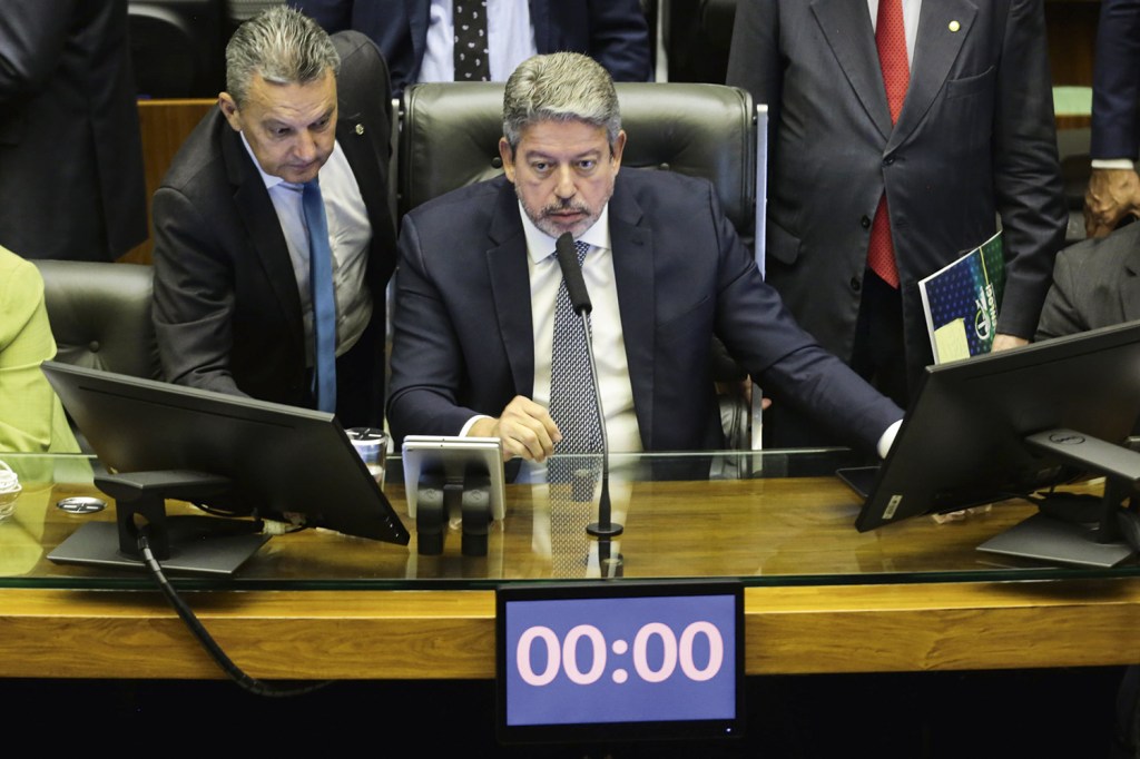 CONTRARIADO - Arthur Lira: o presidente da Câmara diz que pressão das companhias foi “horrível, desumana e mentirosa”