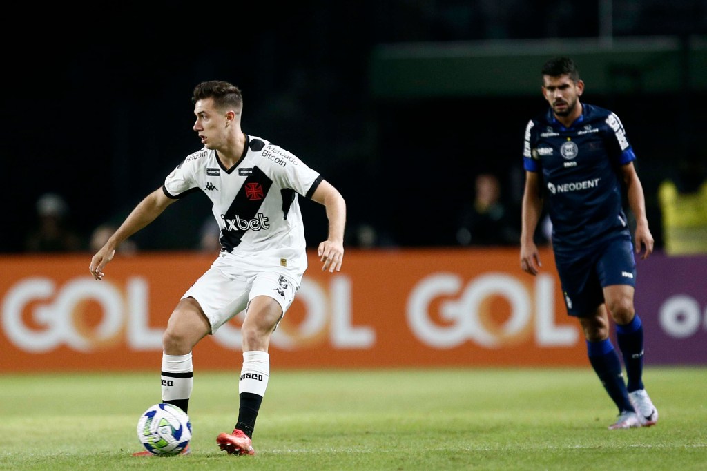 Partida entre Coritiba x Vasco da Gama pela 5 rodada do Campeonato Brasileiro da seria A no Estadio Couto em Curitiba em 11 de maio de 2023. Foto: Daniel RAMALHO/VASCO