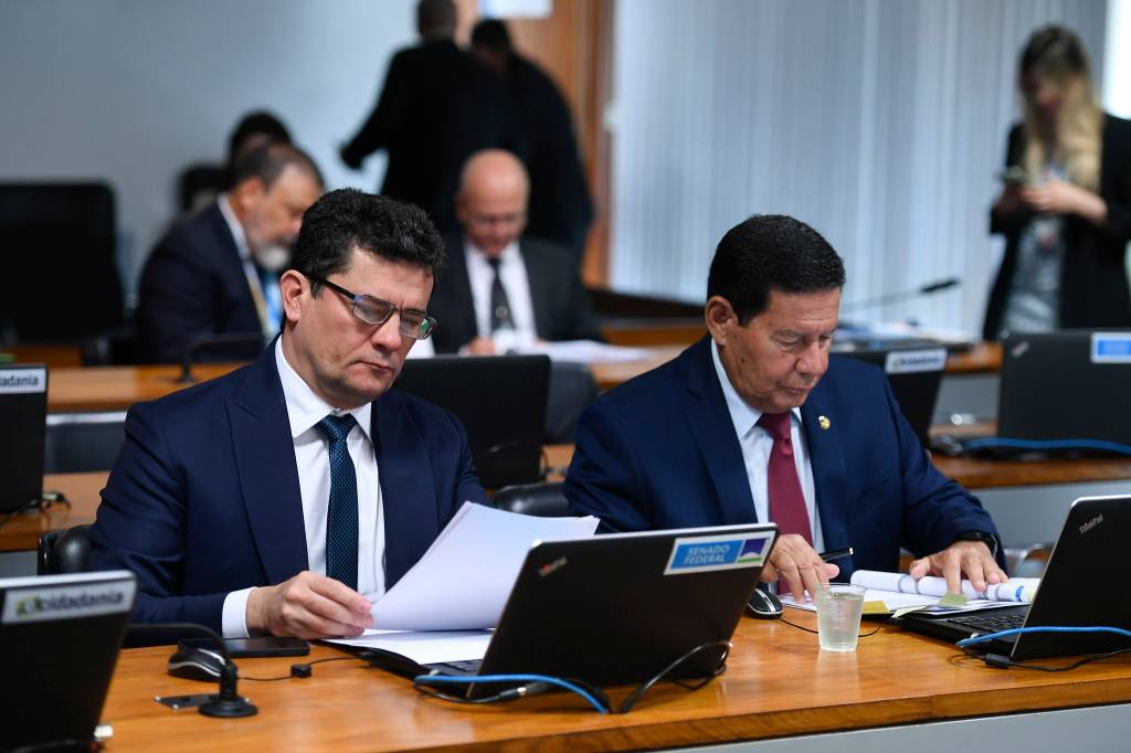 O projeto do PT sobre criminalidade que teve apoio de Moro e Mourão