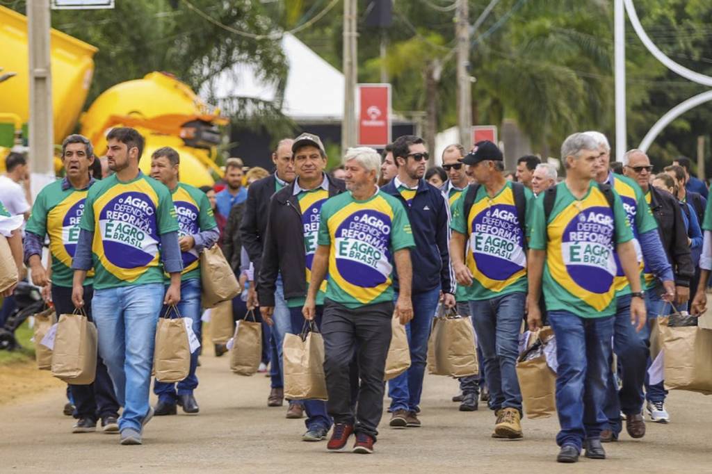 REDUTO ELEITORAL - Marcha de homens do campo: base bastante sólida de apoio ao ex-presidente