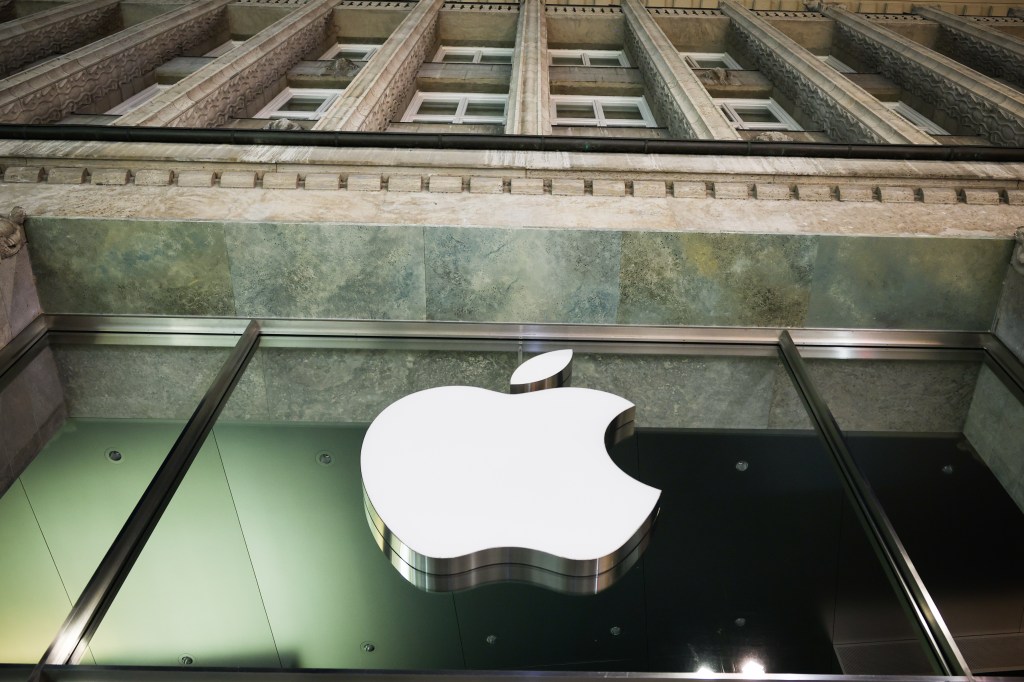 EUA acusam ex-funcionário da Apple de tentar roubar tecnologia e fugir para a Chin