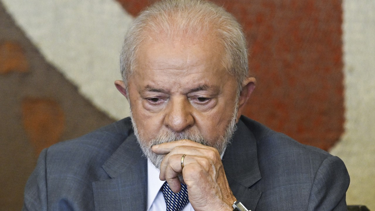 SEM ÁRBITRO - Lula: distanciamento do presidente amplia problemas políticos