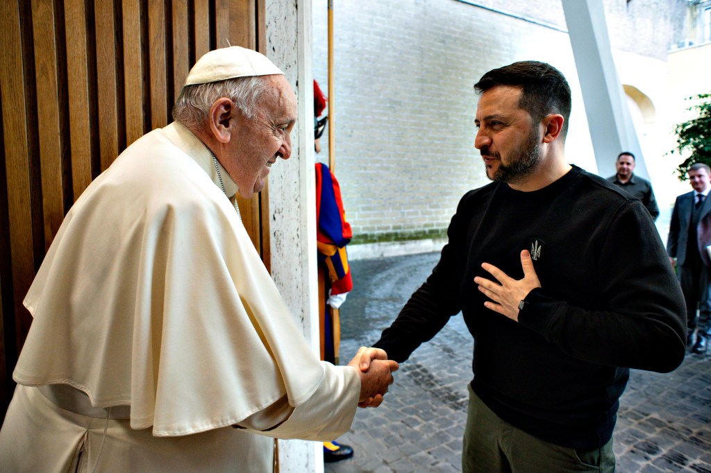 VATICAN CITY, VATICAN - MAY 13: (EDITOR NOTE: STRICTLY EDITORIAL USE ONLY - NO MERCHANDISING) Pope Francis meets with Ukrainian President Volodymyr Zelensky at the Studio of Paul VI Hall on May 13, 2023 in Vatican City, Vatican. (Photo by Vatican Media via Vatican Pool/Getty Images)