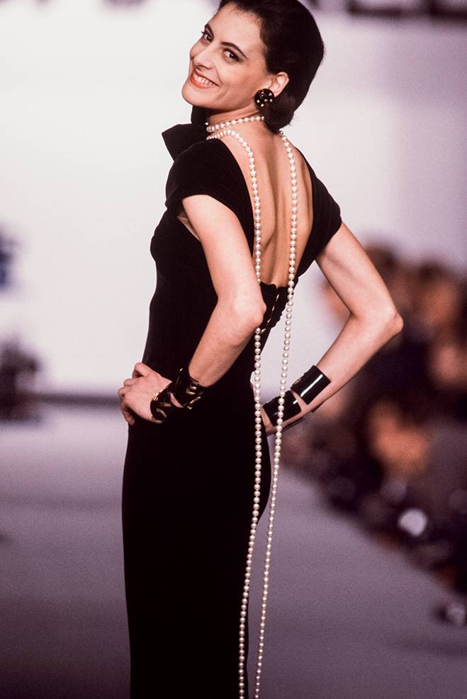 Mode Prêt-à-Porter Automne-Hiver 1987-1988 PÉROLAS