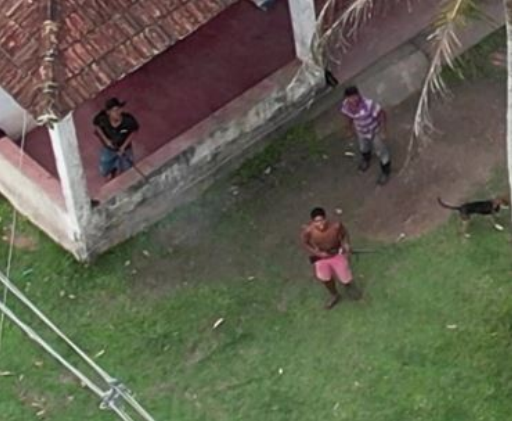 Índios armados índios