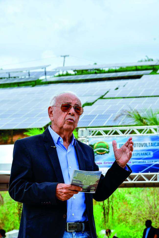 Inauguração da USINA FOTOVOLTAICA – Sítio Esperança – Serra (ES) – Brasil Pastor Gedelti Gueiros, presidente da Igreja Maranata.
