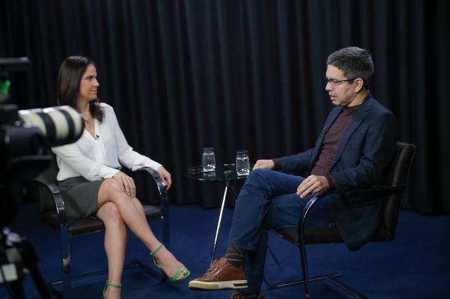 O senador Randolfe Rodrigues, durante a gravação do programa Amarelas On Air, de Veja O senador Randolfe Rodrigues, durante a gravação do programa Amarelas On Air, de Veja