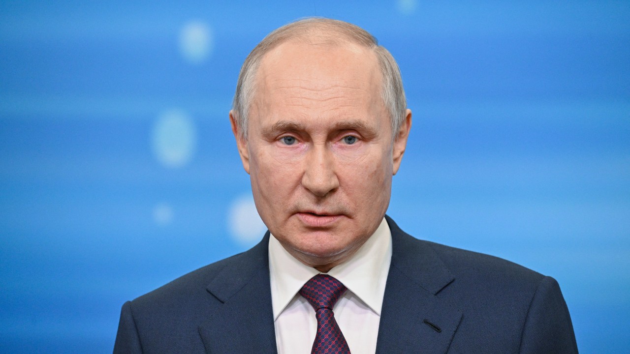 Russian President Vladimir Putin makes a statement after a meeting with participants of the Eurasian Intergovernmental Council and the Council of CIS Heads of Government meetings, in Sochi on June 9, 2023. Russian President Vladimir Putin said on June 9, 2023 that a long-expected counter-offensive from Ukraine had begun but Kyiv had so far "failed" to reach its goals. (Photo by Ramil Sitdikov / SPUTNIK / AFP)