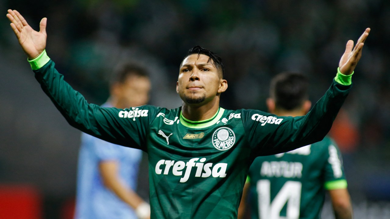 Palmeiras' forward Rony celebrates after scoring during the Copa Libertadores group stage second leg football match between Brazil's Palmeiras and Bolivia's Bolivar at the Allianz Parque stadium in Sao Paulo, Brazil, on June 29, 2023. (Photo by Miguel Schincariol / AFP)
