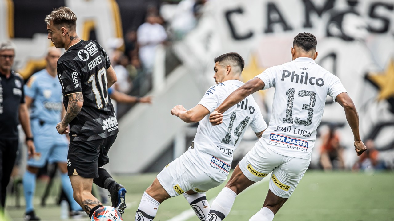 O Corinthians encara o Santos, na Vila Belmiro; as duas equipes vivem fase ruim no Brasileiro