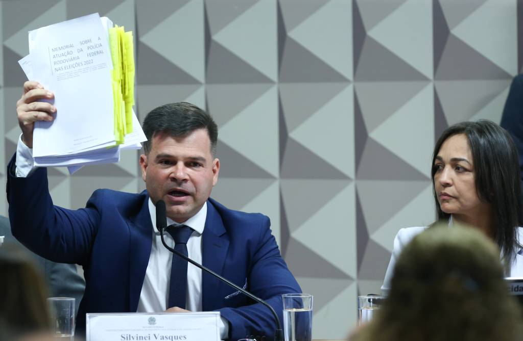 Defesa de ex-PRF vê boicote após material didático ser barrado em presídio